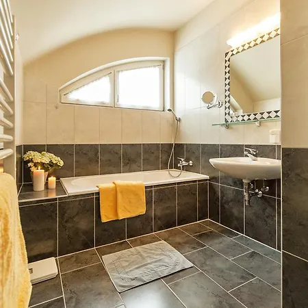 Апартаменты Appartementhaus Tristenau *